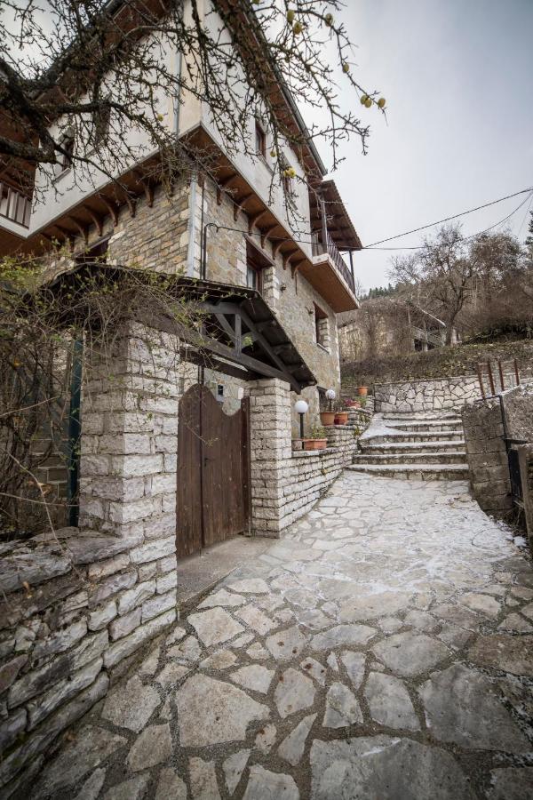 Ξενώνας Πατρικό Neraïdochóri Esterno foto